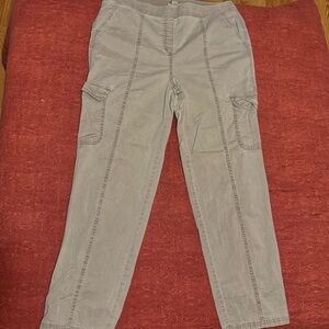 Chicos Size 1.5 Casual Greenish Gray Cargo Pants